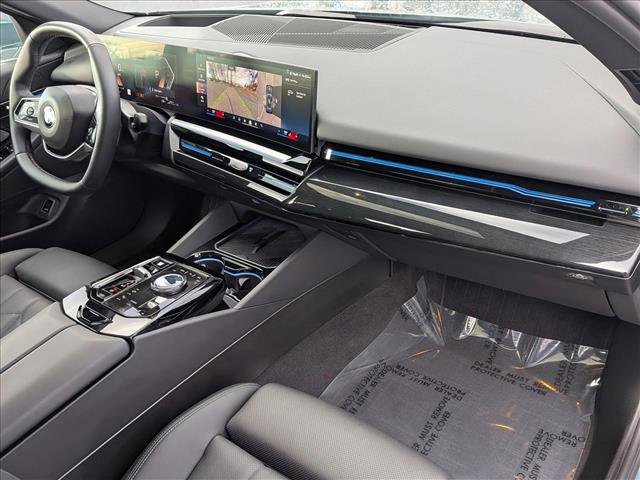 Certified 2026 BMW 530i xDrive AWD/4WD image 21