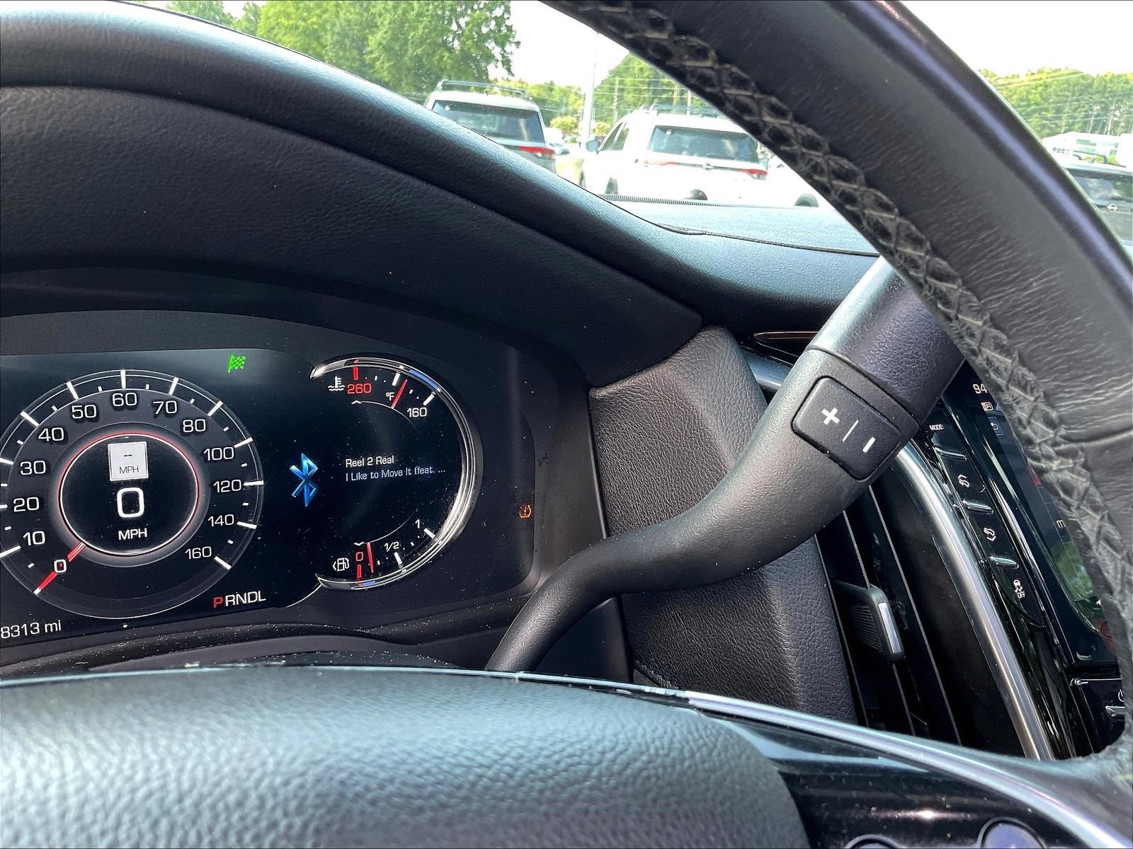 Used 2019 Cadillac Escalade Luxury AWD/4WD image 18