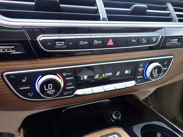 Used 2017 Audi Q7 3.0T Prestige AWD/4WD image 22