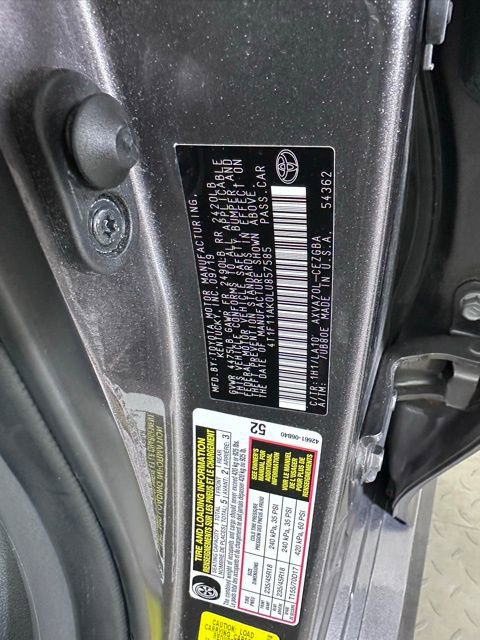 Used 2020 Toyota Camry XLE image 29