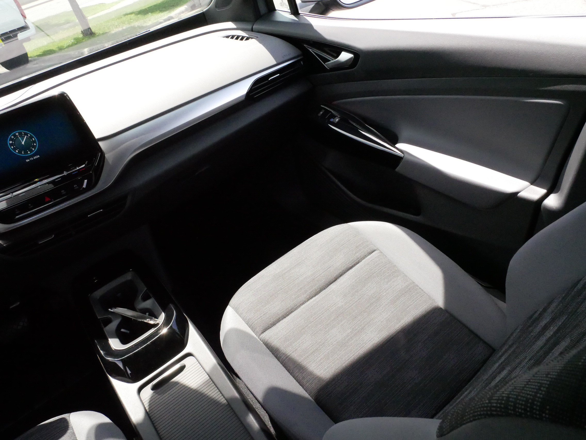 Certified 2022 Volkswagen ID.4 Pro AWD/4WD image 11