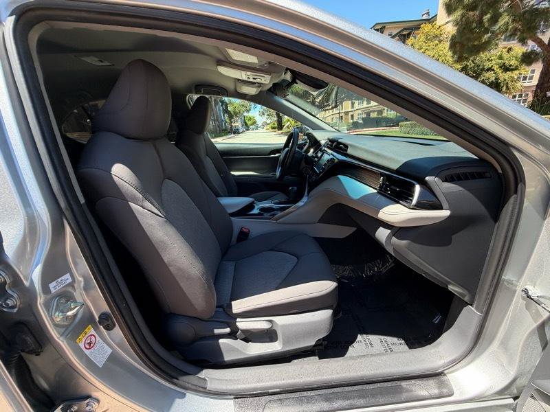 Used 2019 Toyota Camry LE w/ Carpet Mat Package FWD image 98