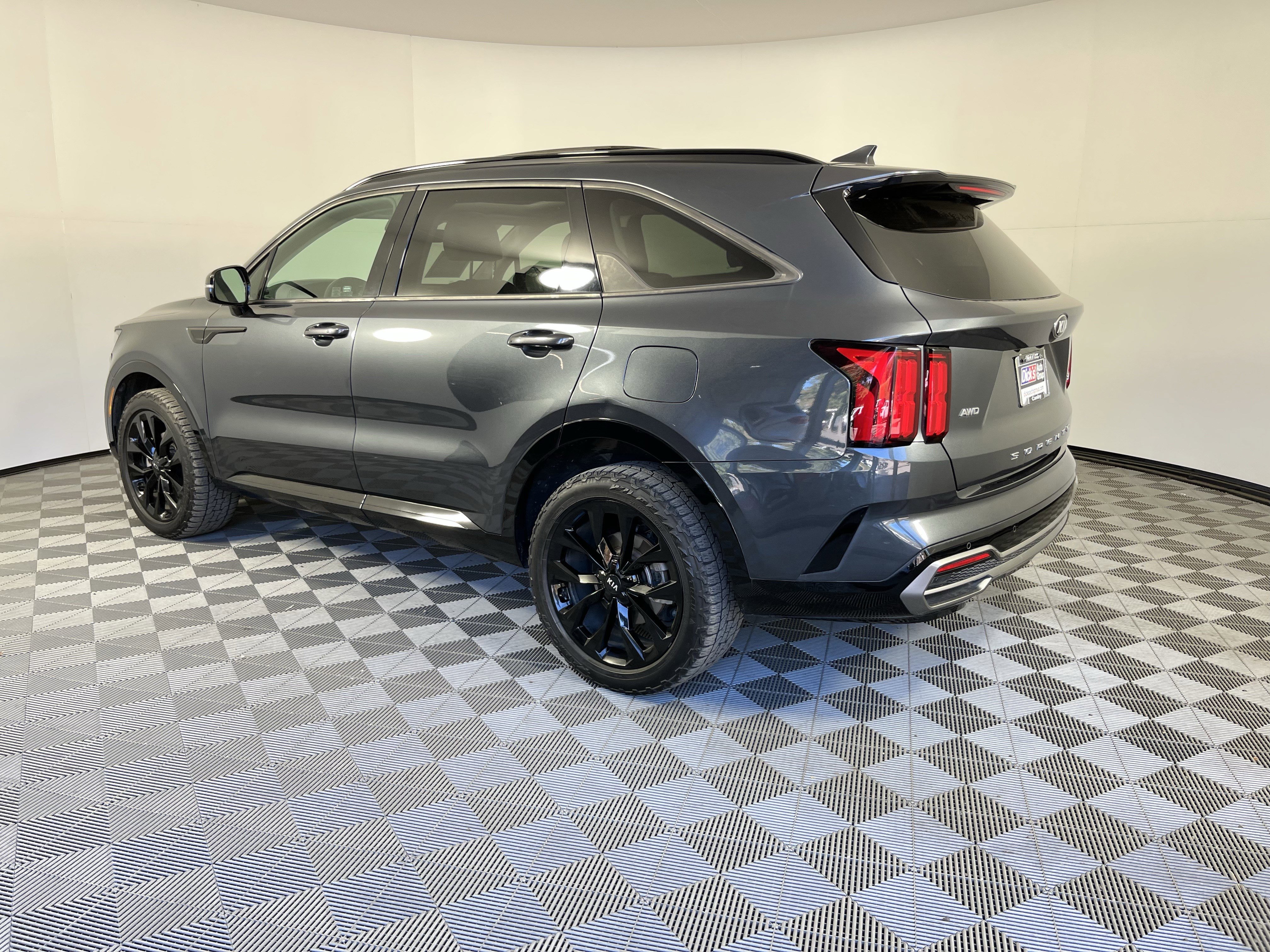 Used 2021 Kia Sorento SX image 3