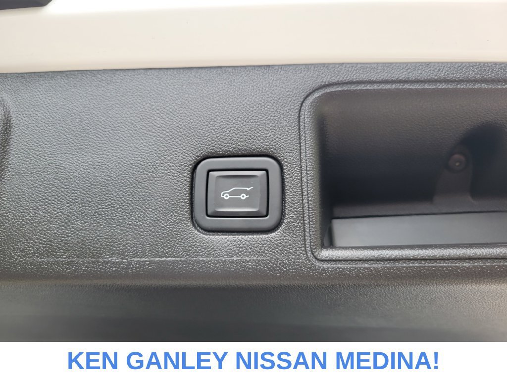 Used 2024 GMC Terrain SLE w/ Driver Convenience Package AWD/4WD image 46
