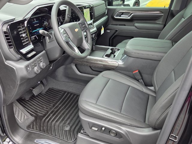 New 2026 Chevrolet Silverado 2500 LTZ w/ LTZ Premium Package AWD/4WD image 6