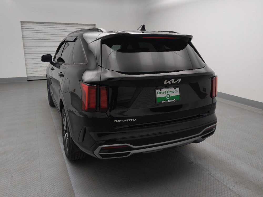 Used 2023 Kia Sorento S w/ Panoramic Sunroof Package FWD image 6