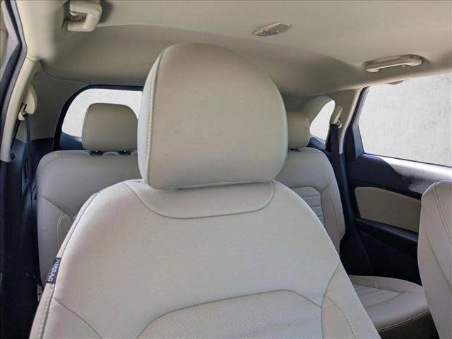 Used 2019 Ford Edge SE FWD image 15