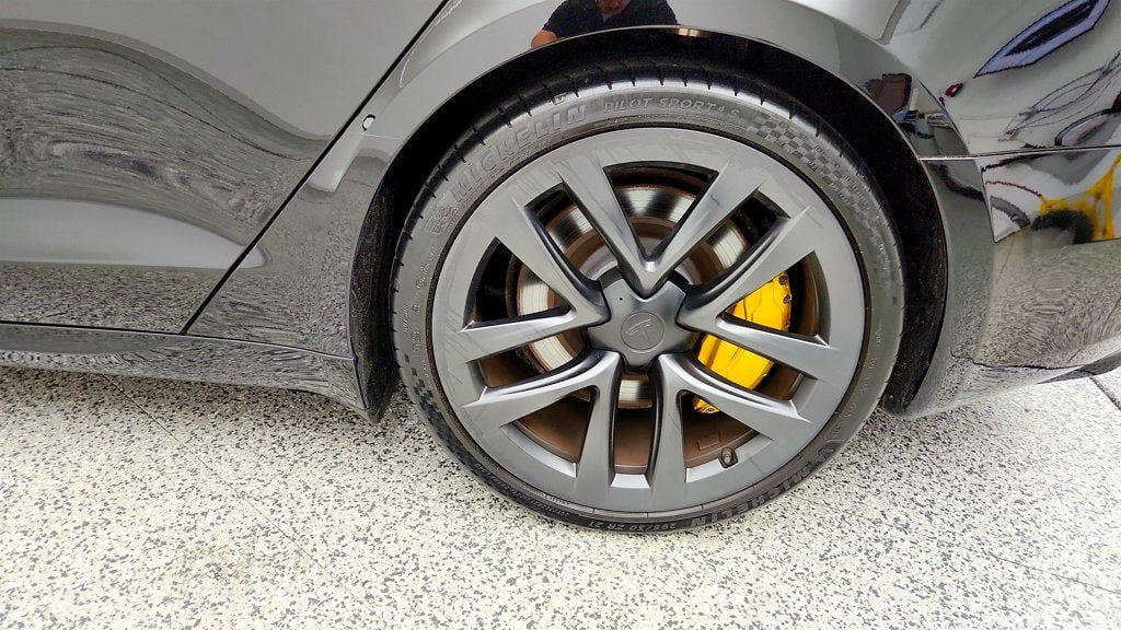 Used 2022 Tesla Model S AWD/4WD image 9