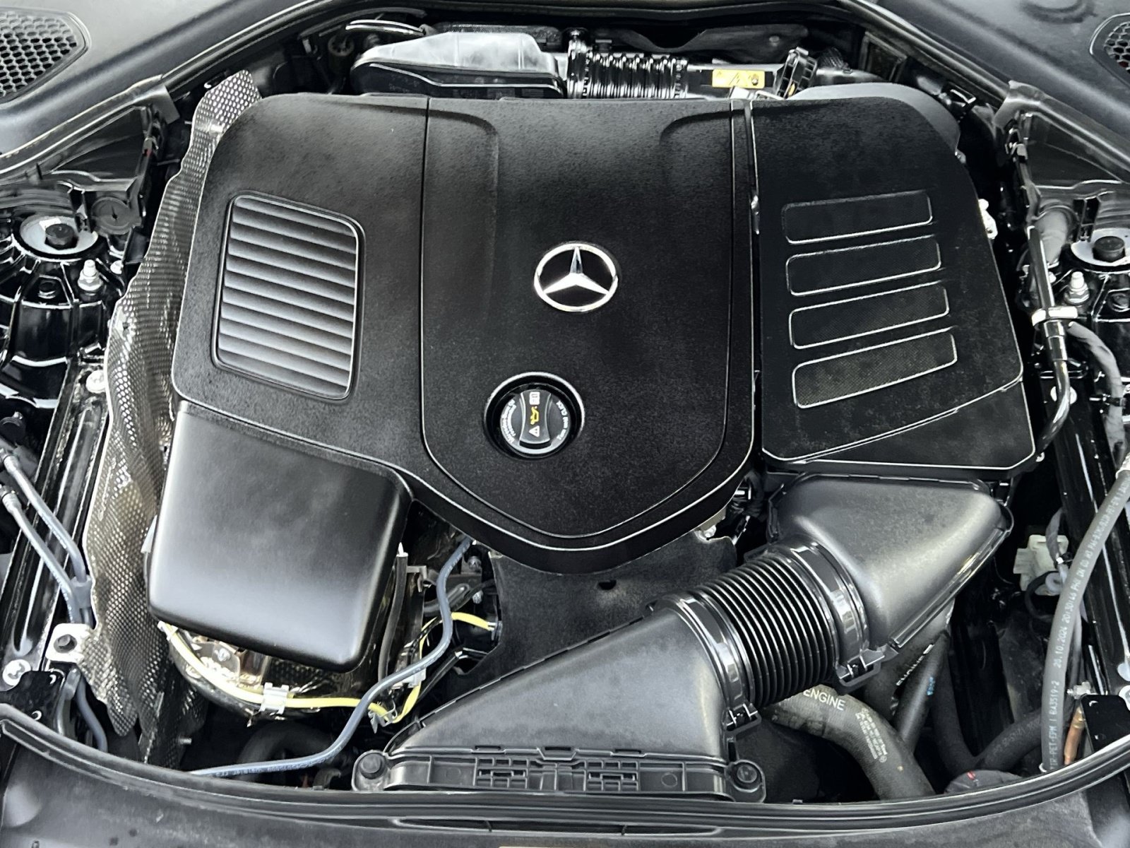 Certified 2025 Mercedes-Benz E 350 4MATIC Sedan w/ Driver Assistance Package image 34