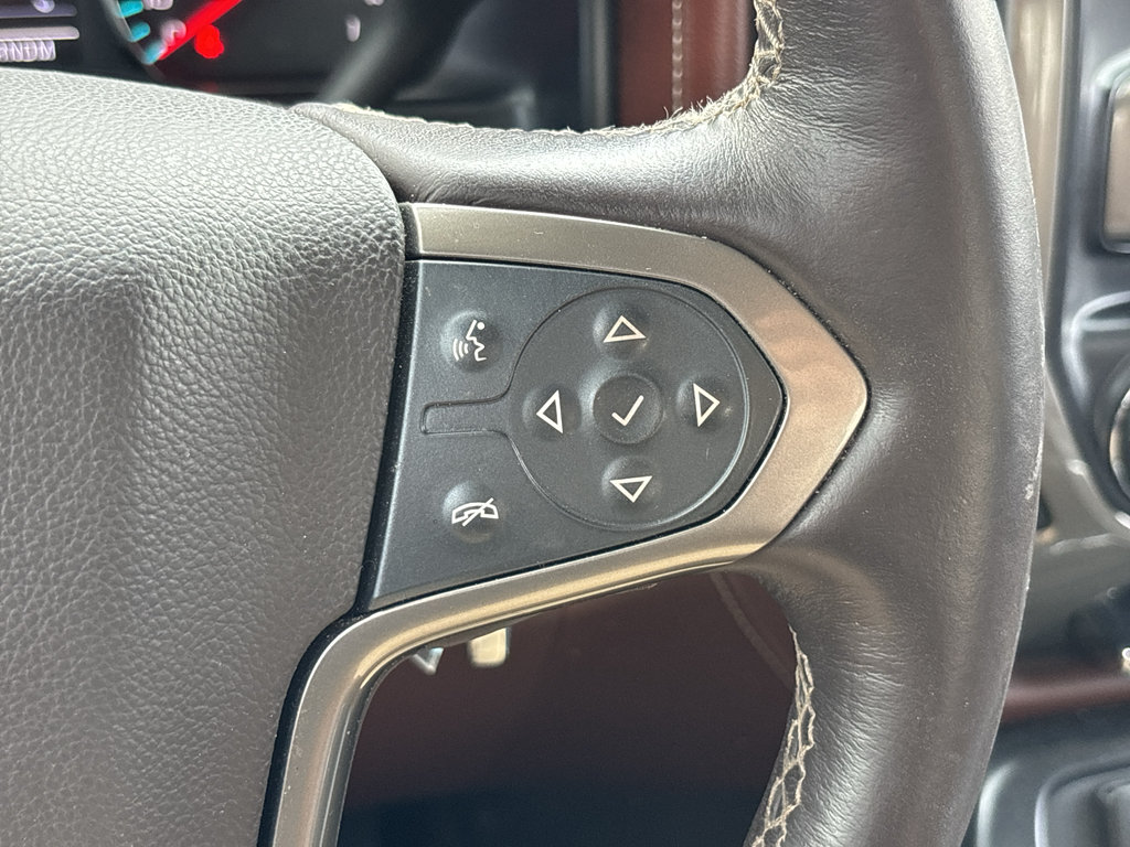 Used 2015 Chevrolet Silverado 1500 High Country w/ High Country Premium Package AWD/4WD image 19