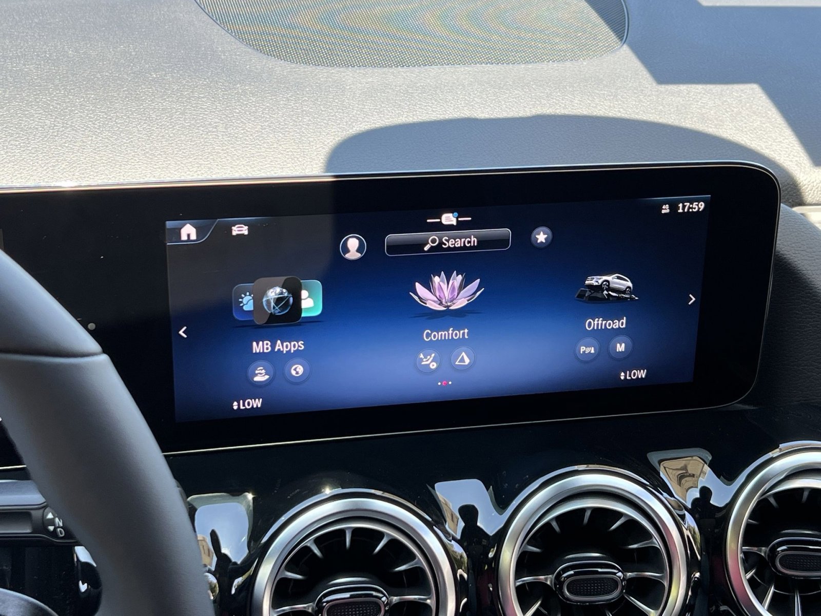 New 2026 Mercedes-Benz GLA 250 4MATIC image 18