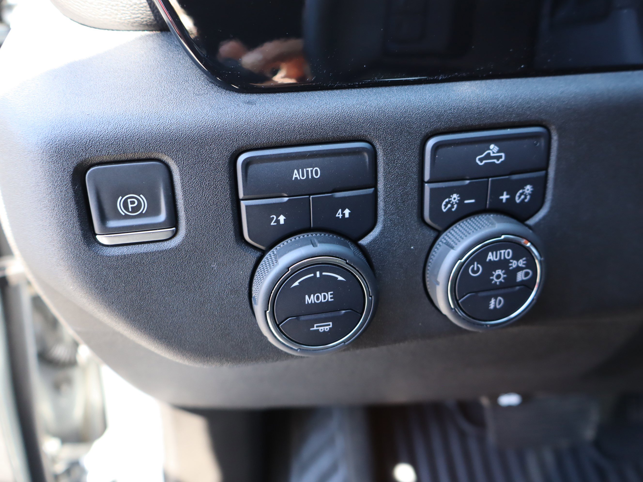 Certified 2024 Chevrolet Silverado 1500 RST w/ Convenience Package II image 21