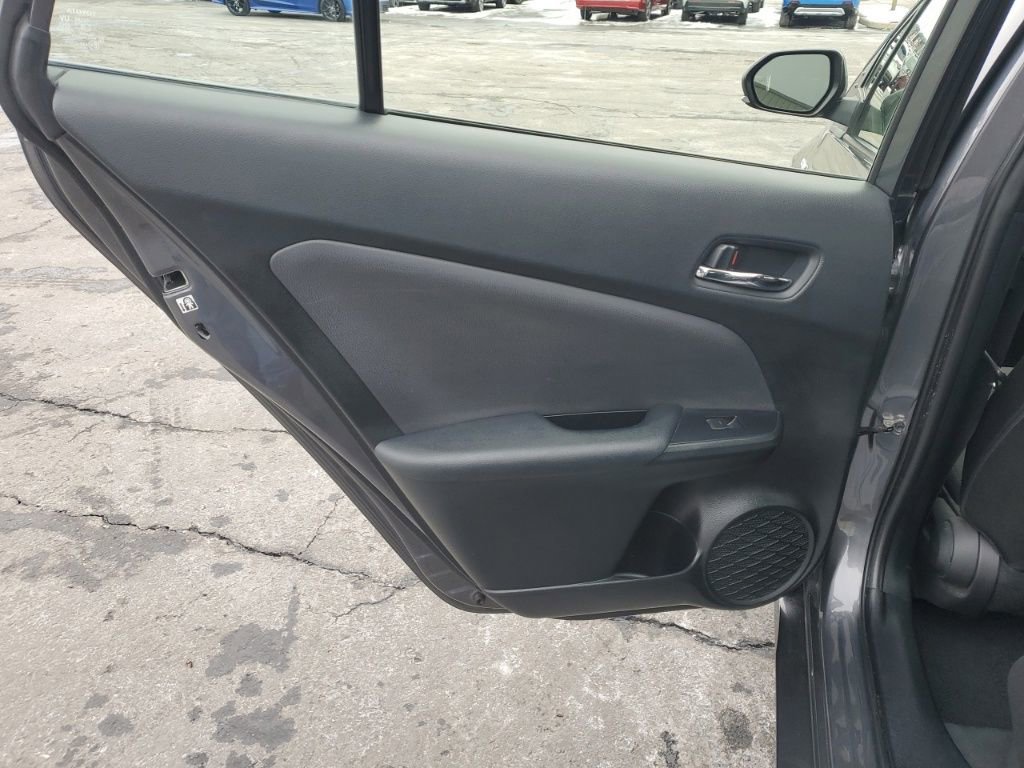 Used 2021 Toyota Prius LE image 26