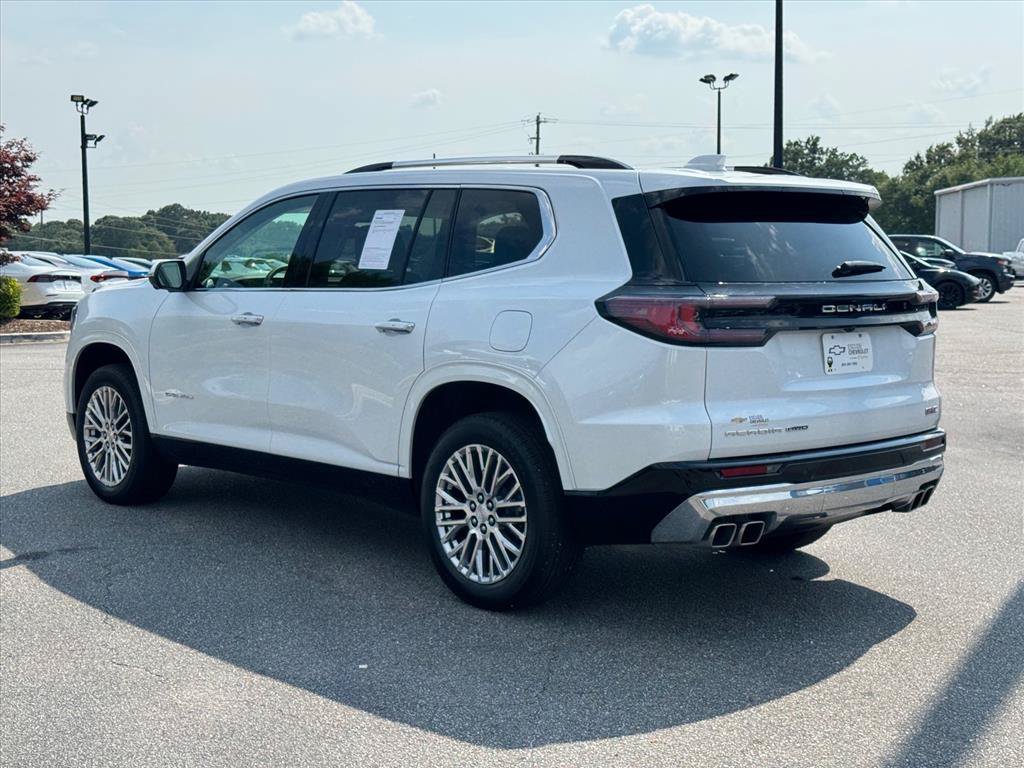 Used 2024 GMC Acadia Denali AWD/4WD image 5