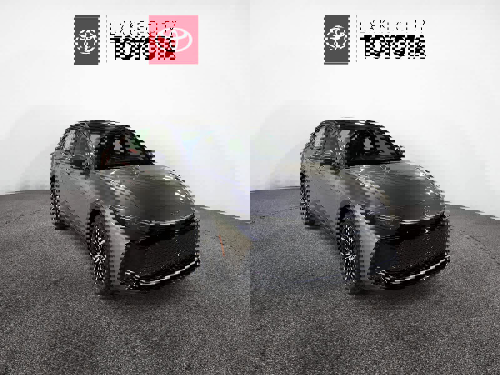 Used 2023 Toyota Crown Limited image 10