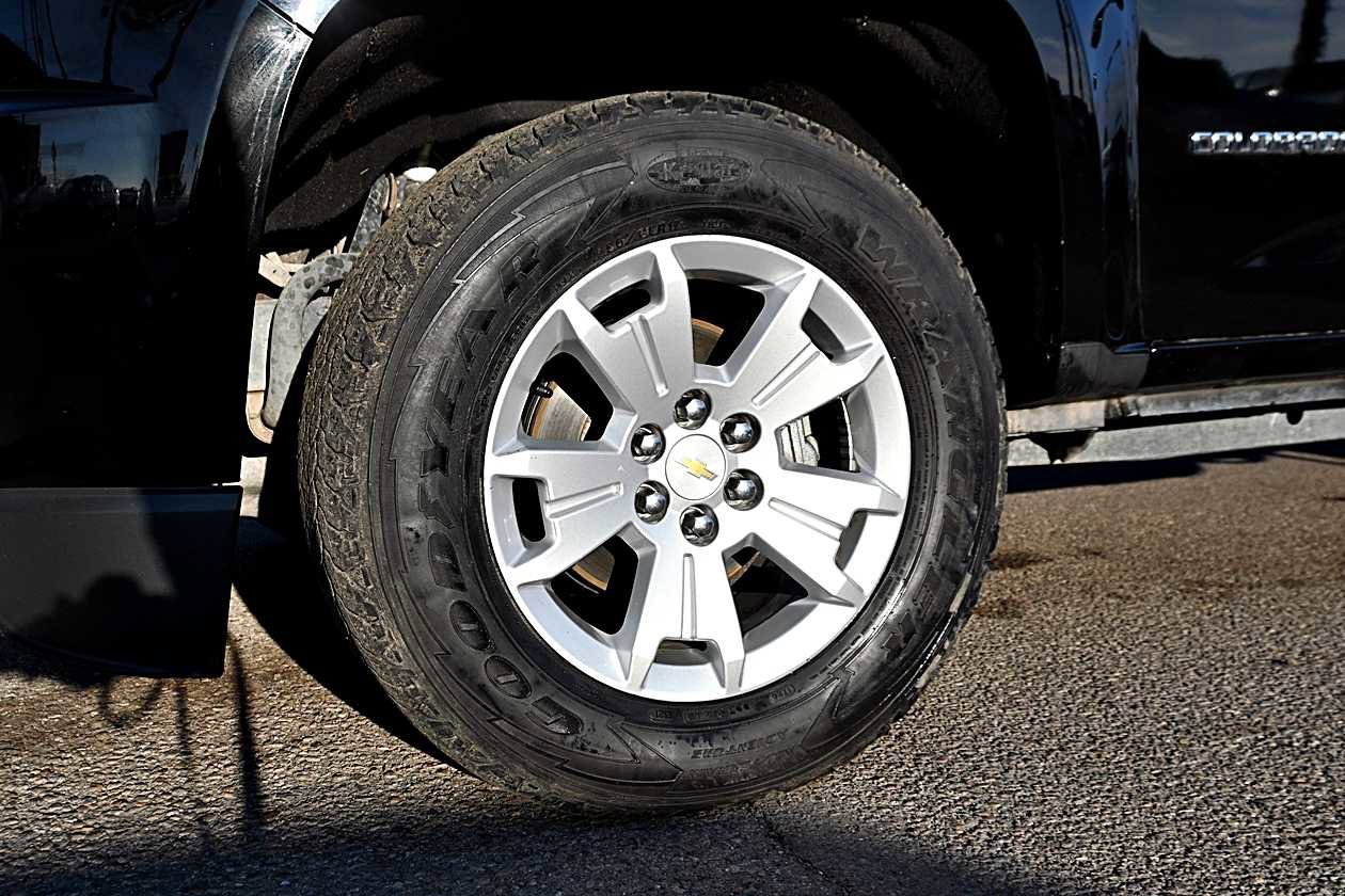 Used 2015 Chevrolet Colorado LT w/ LT Convenience Package image 8