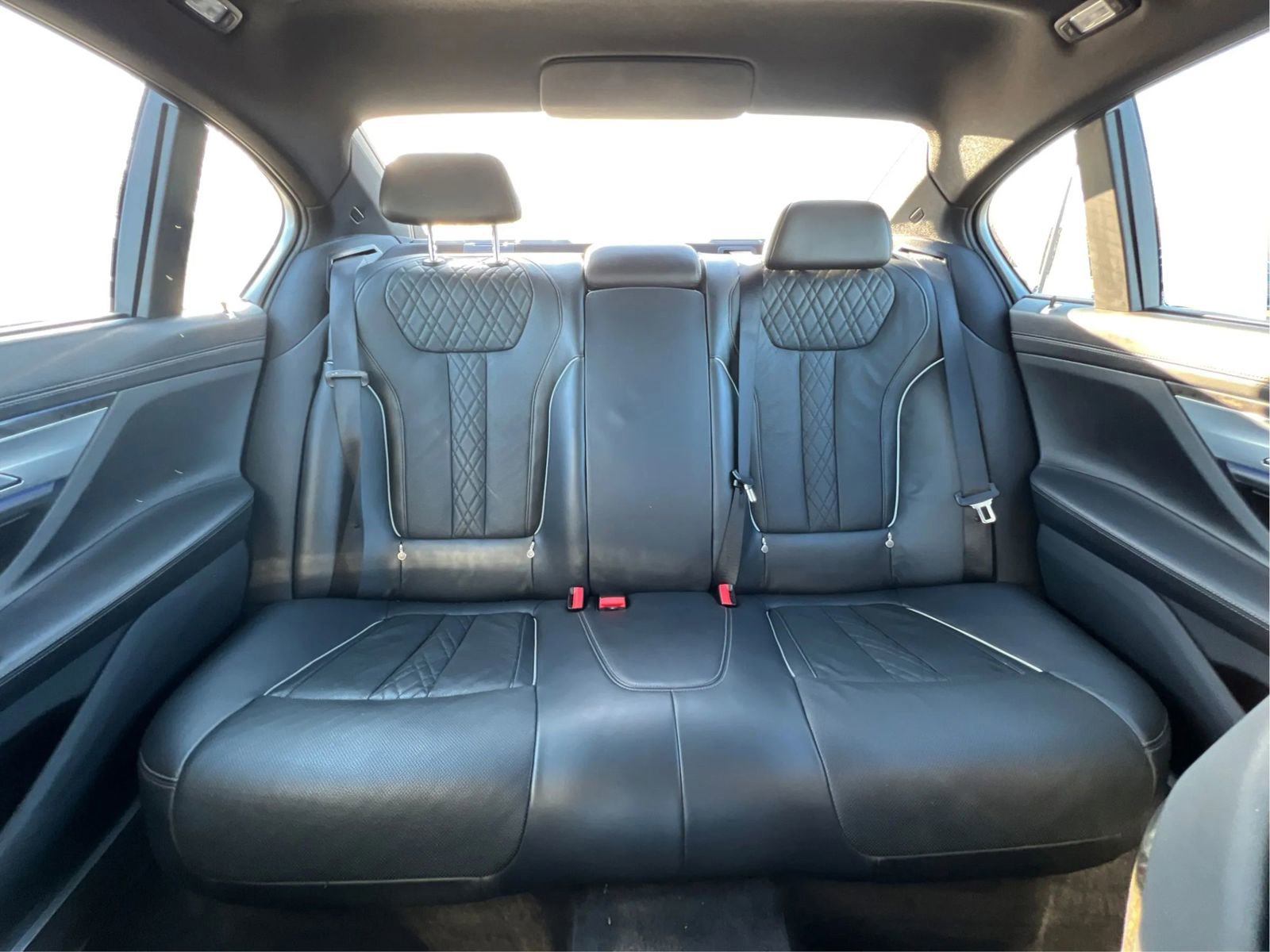 Used 2019 BMW 740i xDrive w/ Executive Package image 6