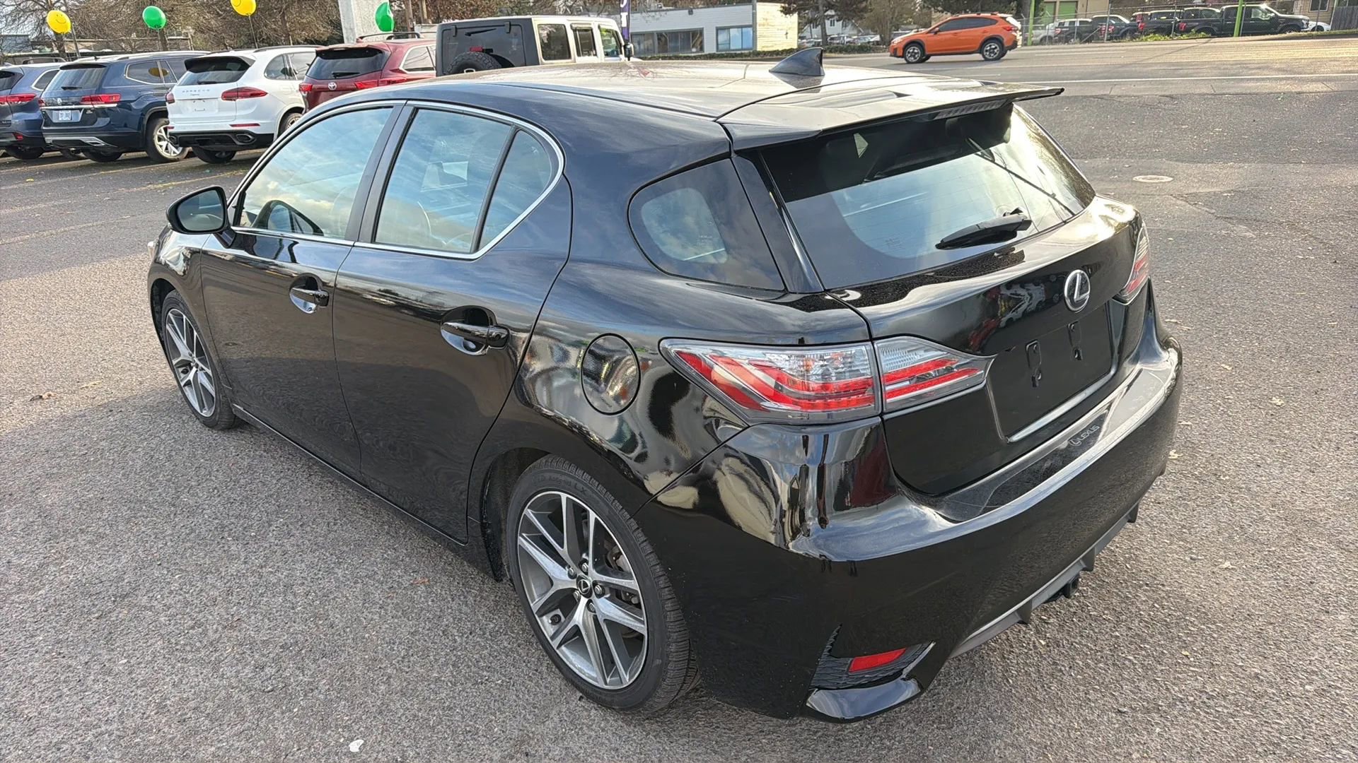 Used 2016 Lexus CT 200h Premium w/ Navigation Package image 5
