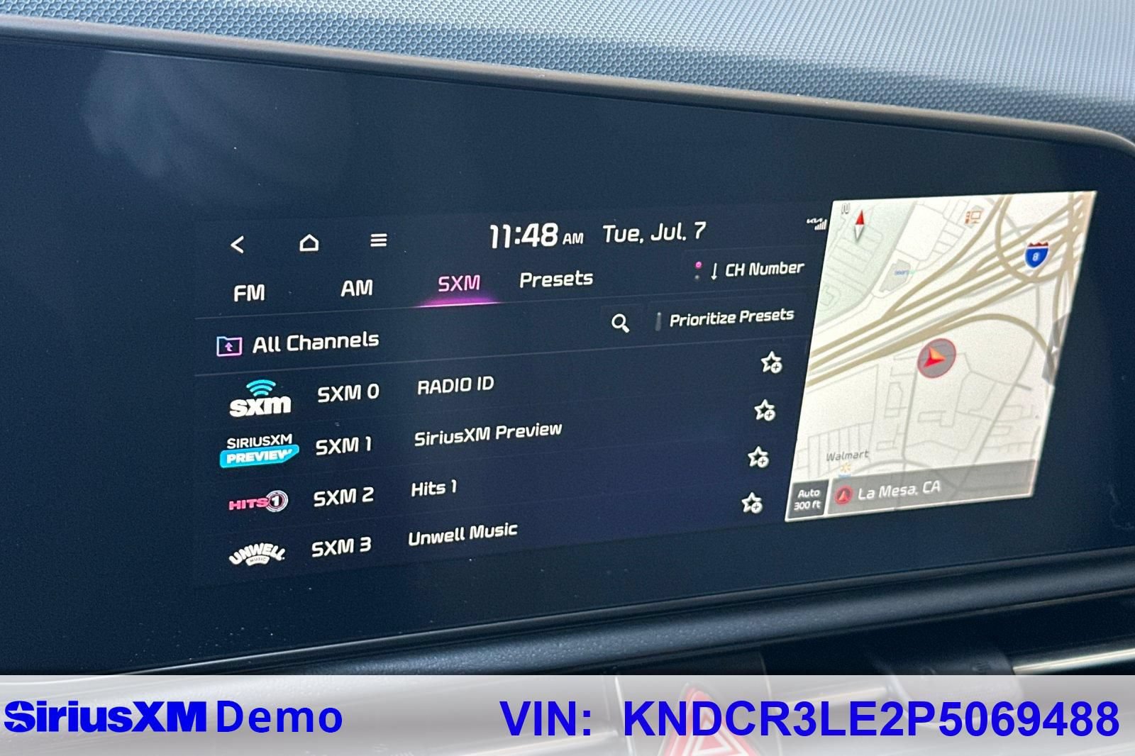 Used 2023 Kia Niro EX Touring FWD image 28