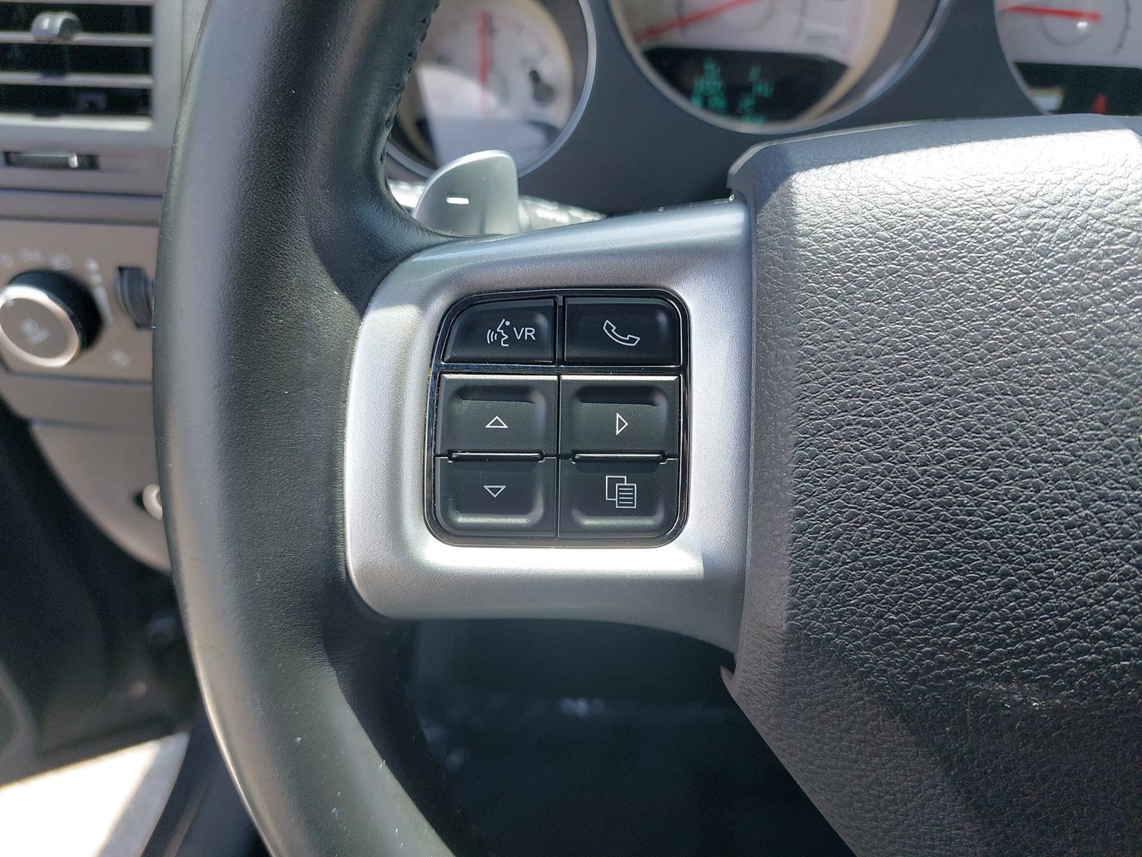 Used 2014 Dodge Challenger R/T RWD image 18