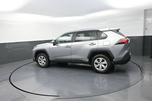 Used 2025 Toyota RAV4 LE AWD/4WD image 41