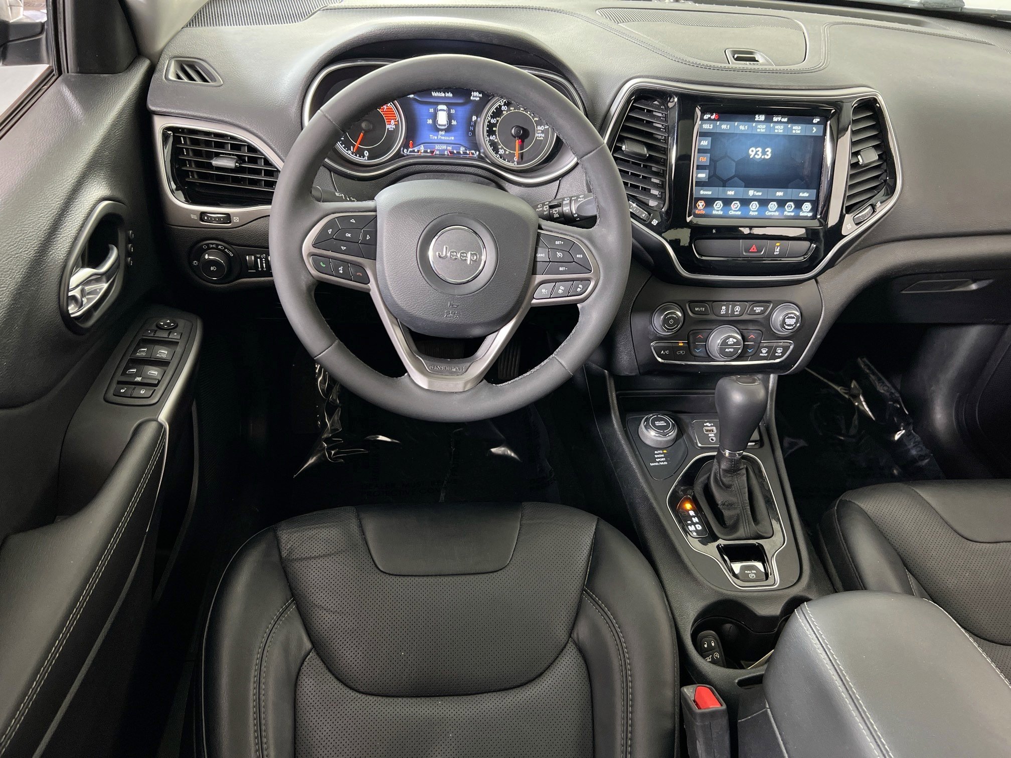 Used 2022 Jeep Cherokee Limited AWD/4WD image 22