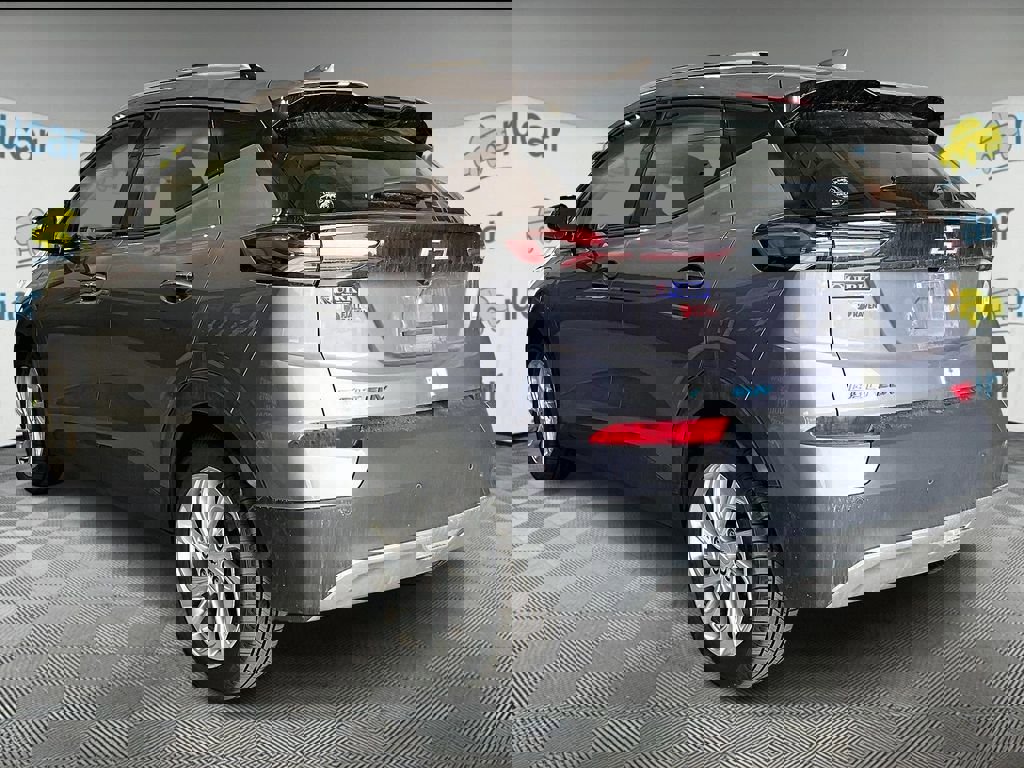 Used 2023 Chevrolet Bolt EUV LT w/ Comfort Package image 4