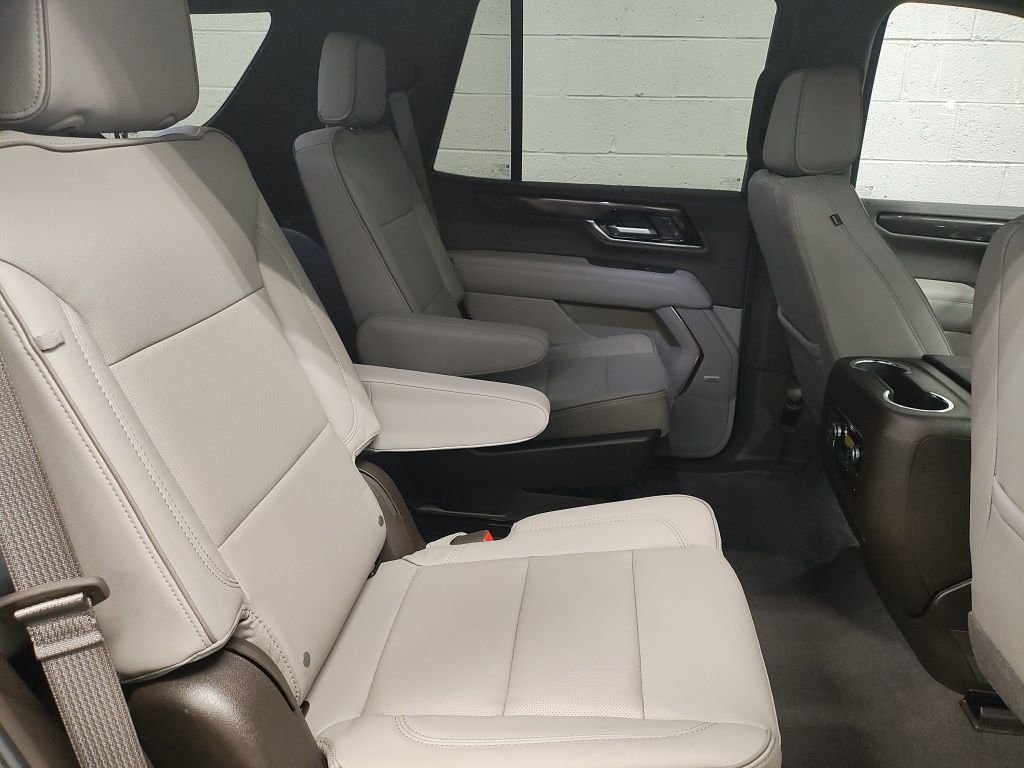 New 2026 GMC Yukon Elevation image 12