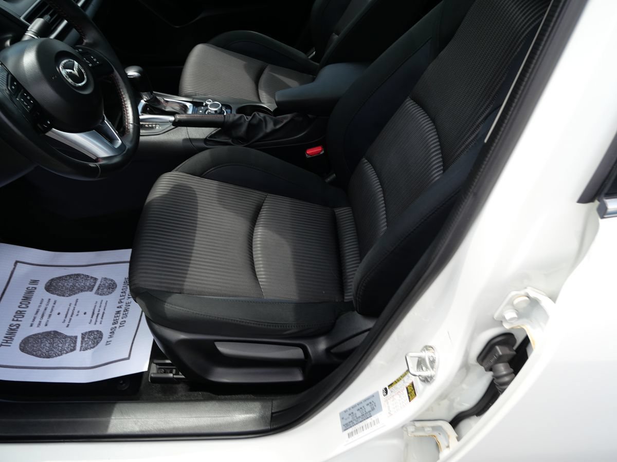 Used 2016 MAZDA MAZDA3 i Touring FWD image 10