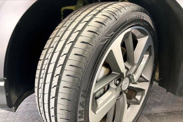 Used 2020 Hyundai Kona Limited w/ Cargo Package image 34