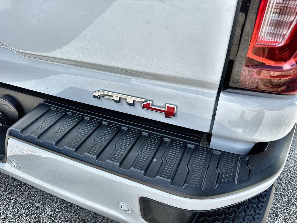 Used 2022 GMC Sierra 3500 AT4 w/ AT4 Premium Plus Package image 6