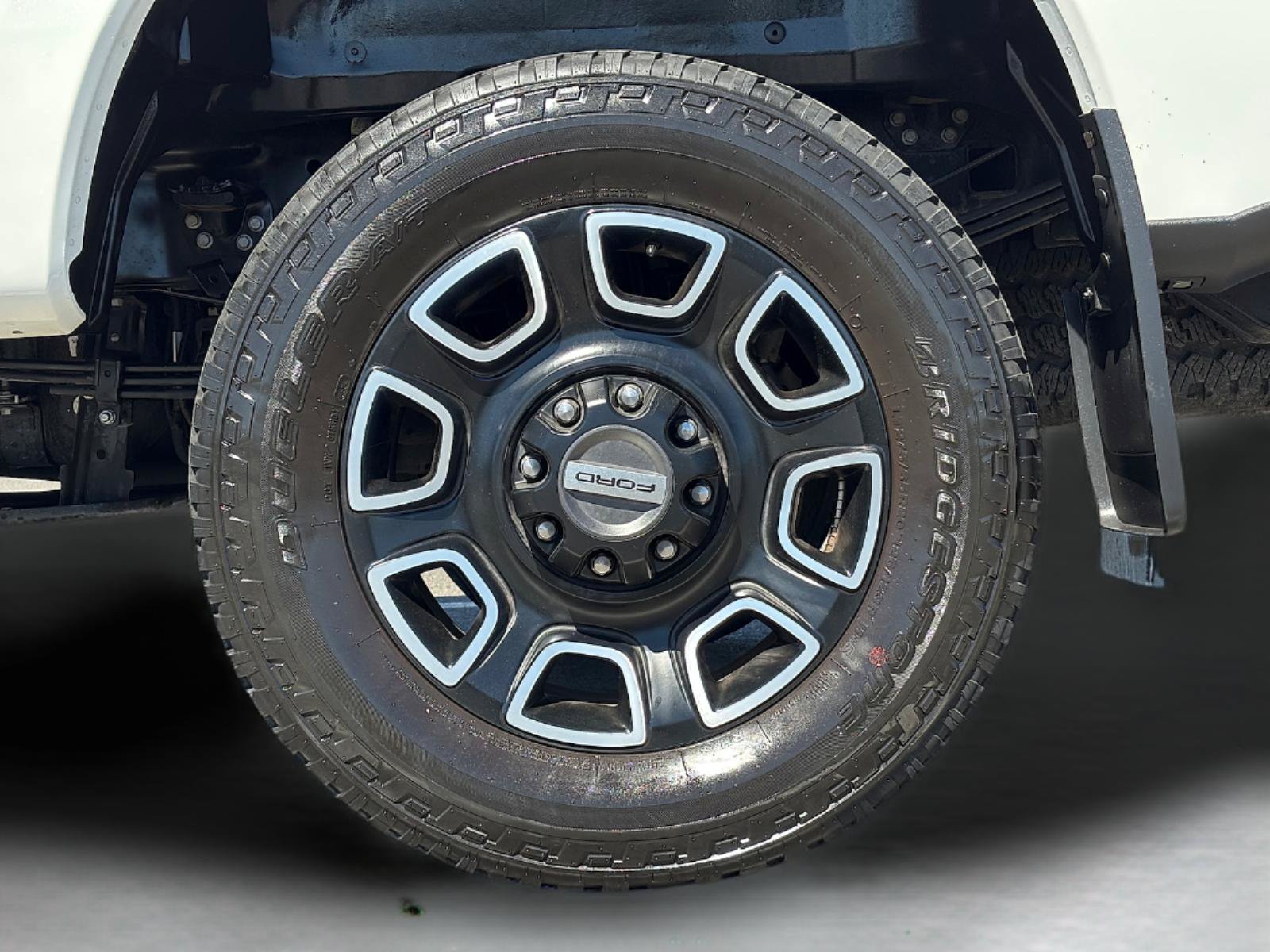 Used 2024 Ford F350 Platinum AWD/4WD image 13