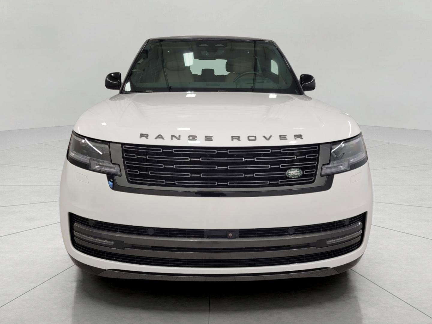 Used 2024 Land Rover Range Rover SE image 13