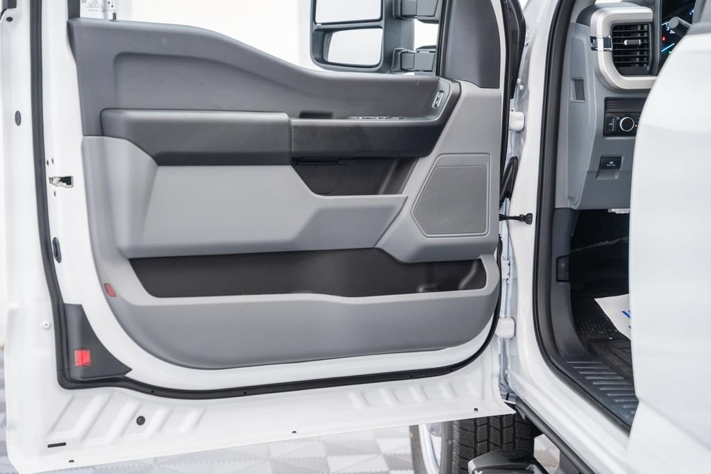 New 2026 Ford F250 XL AWD/4WD image 36