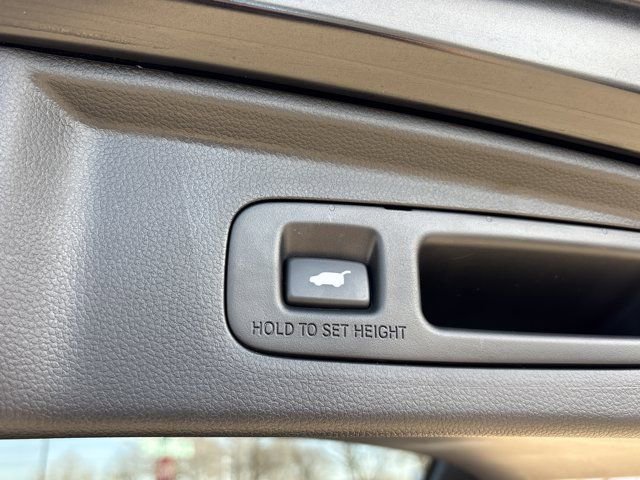 Used 2025 Honda CR-V EX-L image 9