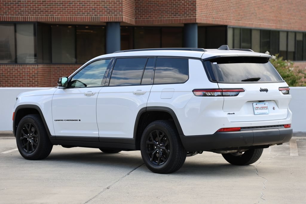 Used 2024 Jeep Grand Cherokee L Altitude AWD/4WD image 2