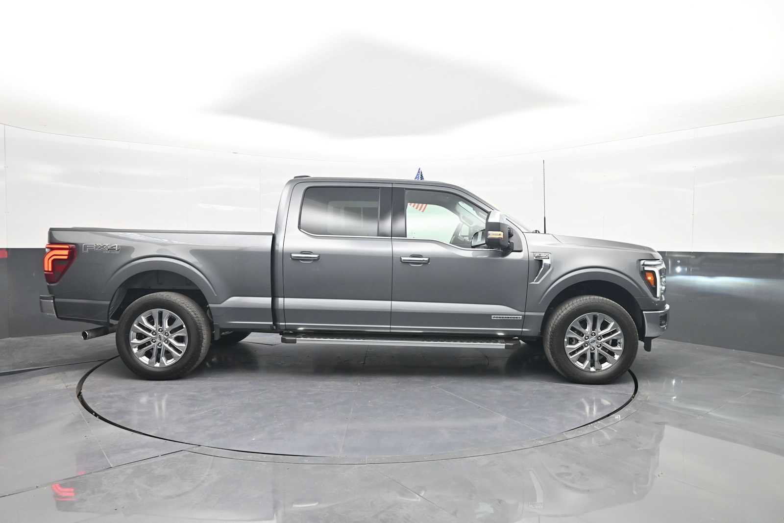 Used 2025 Ford F150 Lariat w/ Equipment Group 502A High AWD/4WD image 9