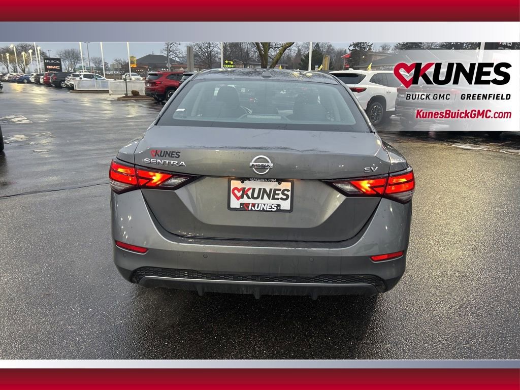 Used 2023 Nissan Sentra SV image 5