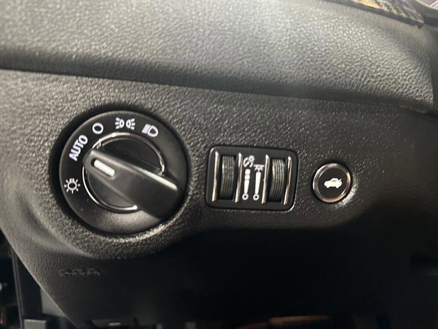 Used 2019 Chrysler 300 Touring L w/ Quick Order Package 22F image 31