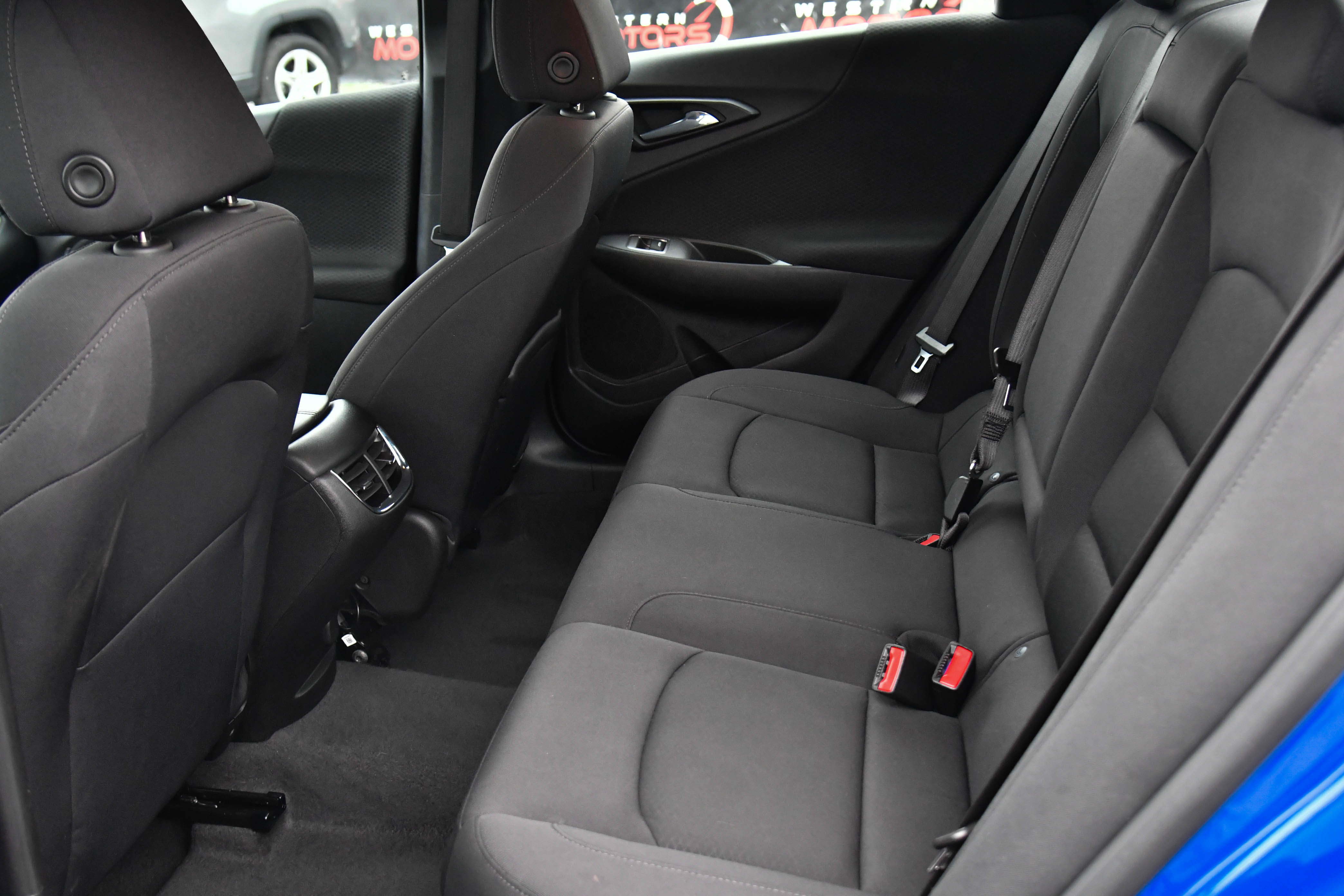 Used 2023 Chevrolet Malibu LT image 32