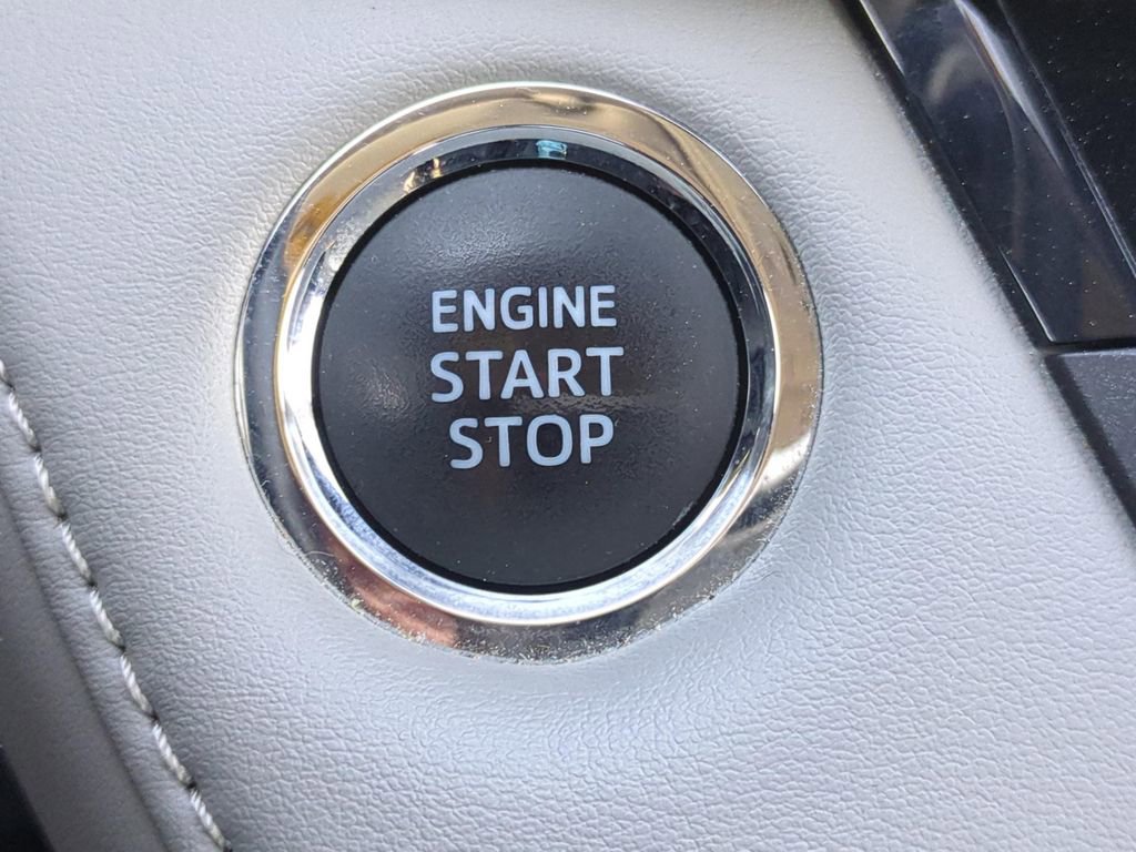 Used 2016 Toyota RAV4 XLE w/ Convenience Package image 26