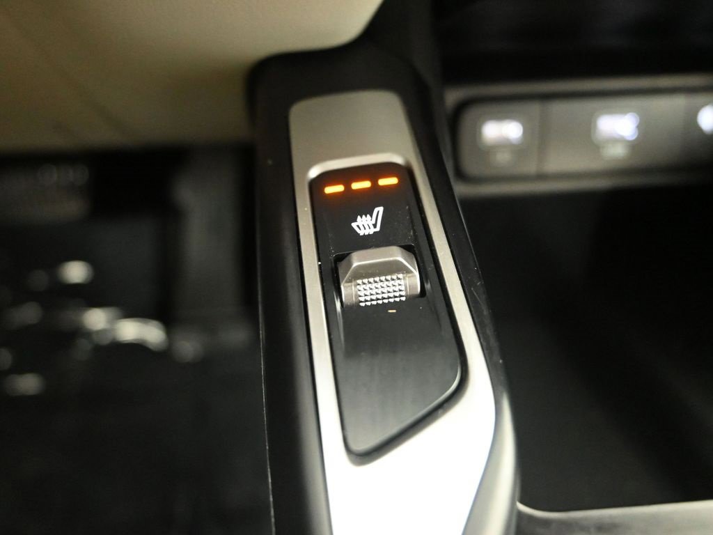 Certified 2024 Kia Sorento EX image 22