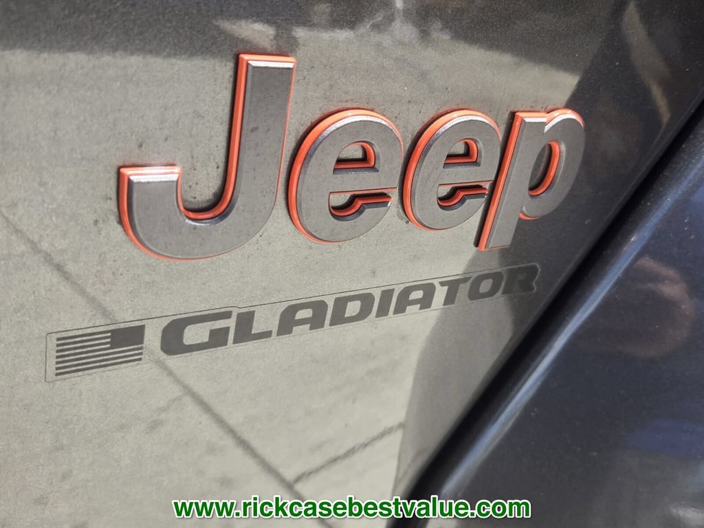 Used 2023 Jeep Gladiator Mojave w/ Trailer Tow Package AWD/4WD image 18