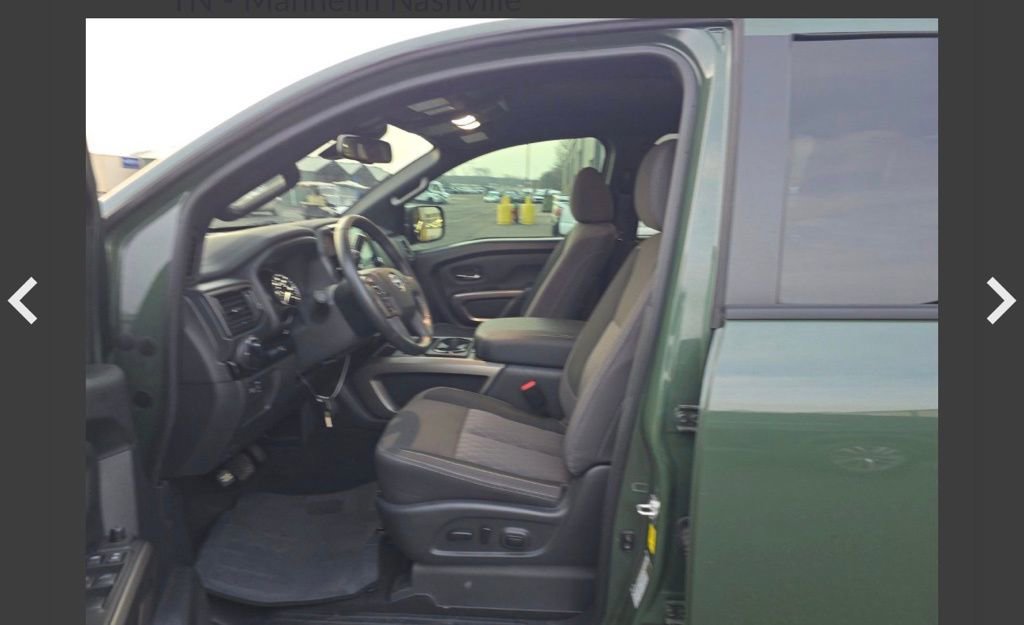 Used 2024 Nissan Titan SV w/ SV Bronze Edition Package image 11
