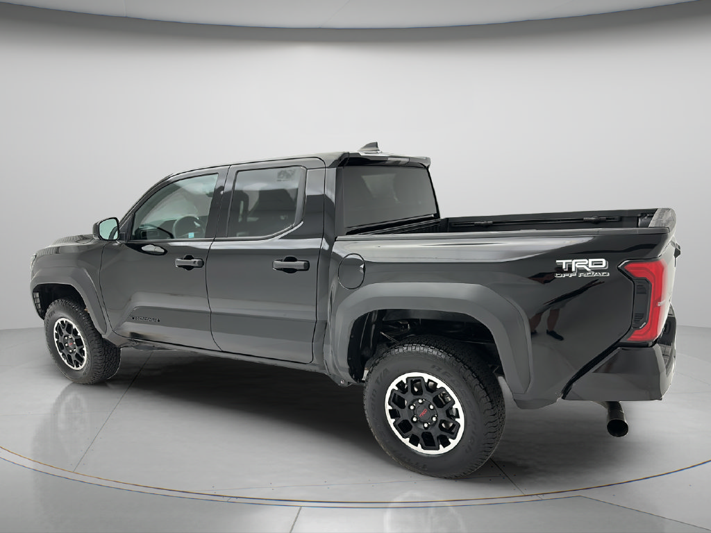 Used 2025 Toyota Tacoma TRD Off-Road AWD/4WD image 4