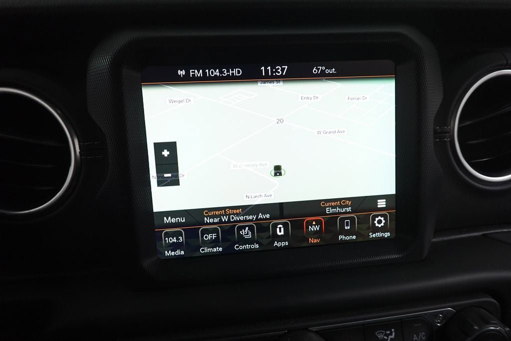 Used 2023 Jeep Wrangler Unlimited Sahara w/ Cold Weather Group AWD/4WD image 19