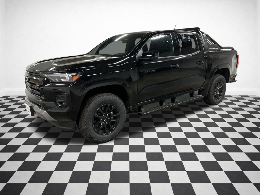 New 2026 Chevrolet Colorado Z71 w/ Midnight Edition AWD/4WD image 4