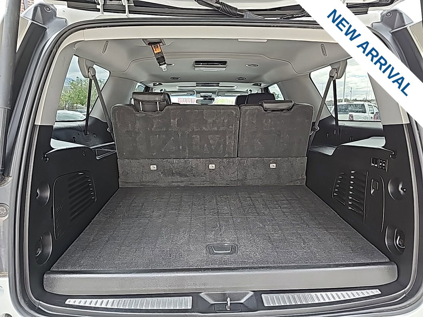 Used 2019 Chevrolet Suburban Premier AWD/4WD image 22