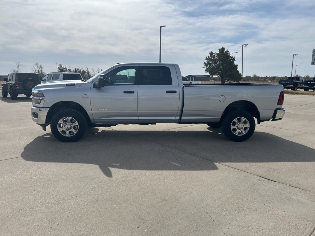 New 2026 RAM 3500 Big Horn AWD/4WD image 2