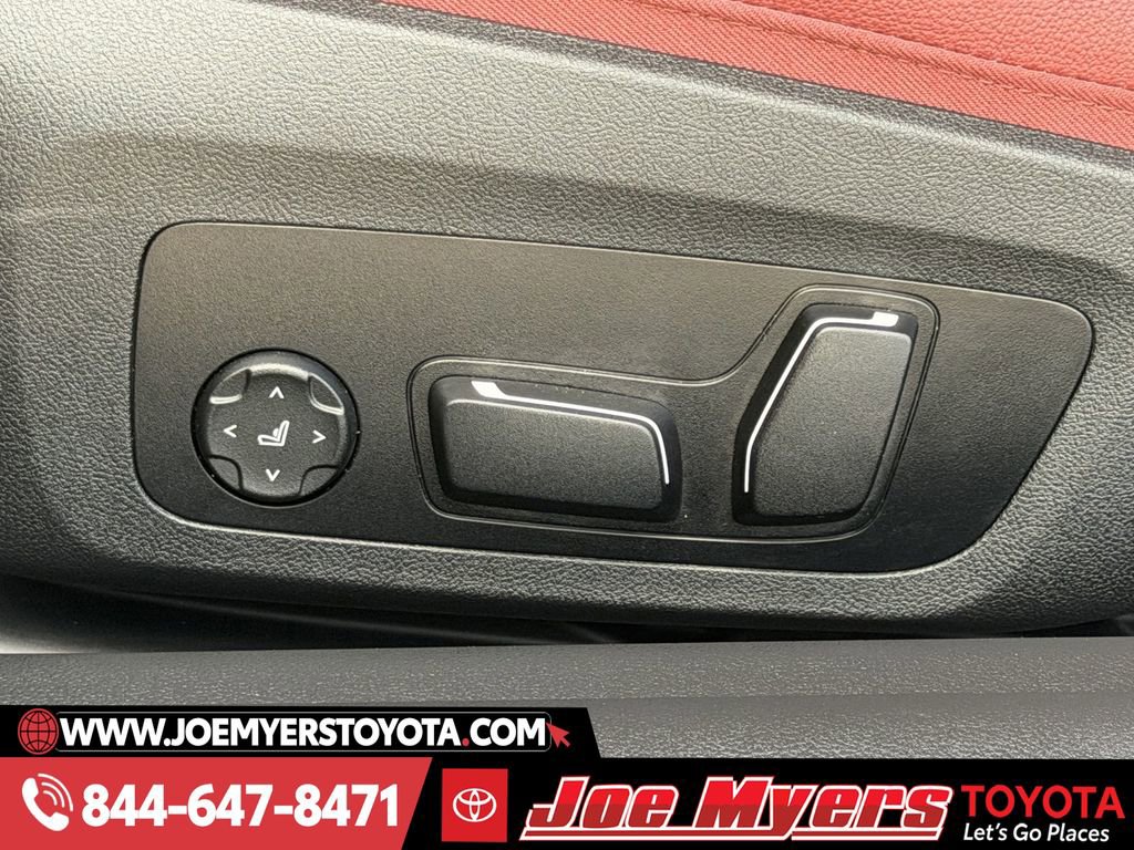 Used 2026 BMW 430i Coupe w/ M Sport Package image 29